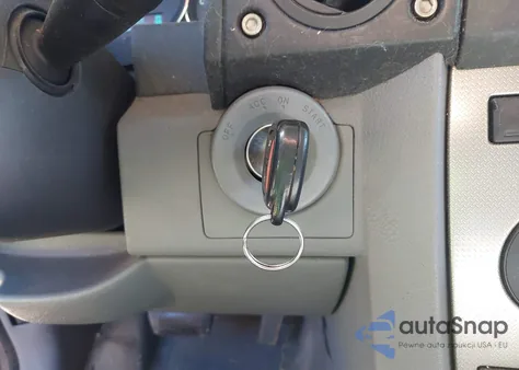 2007 Jeep Commander Sport z USA, uszkodzony, nr VIN 1J8HH48P27C553755